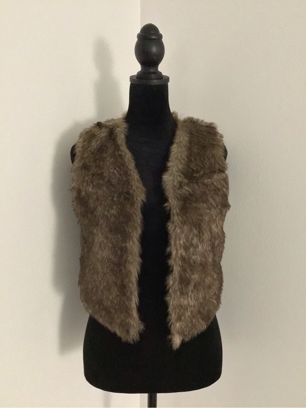 WENXI Faux Fur Brown Sleeveless Women’s Vest, size S